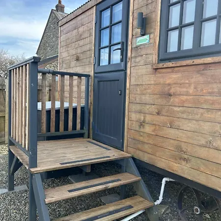 On The Moor Shepherds Huts Bodmin Exterior photo