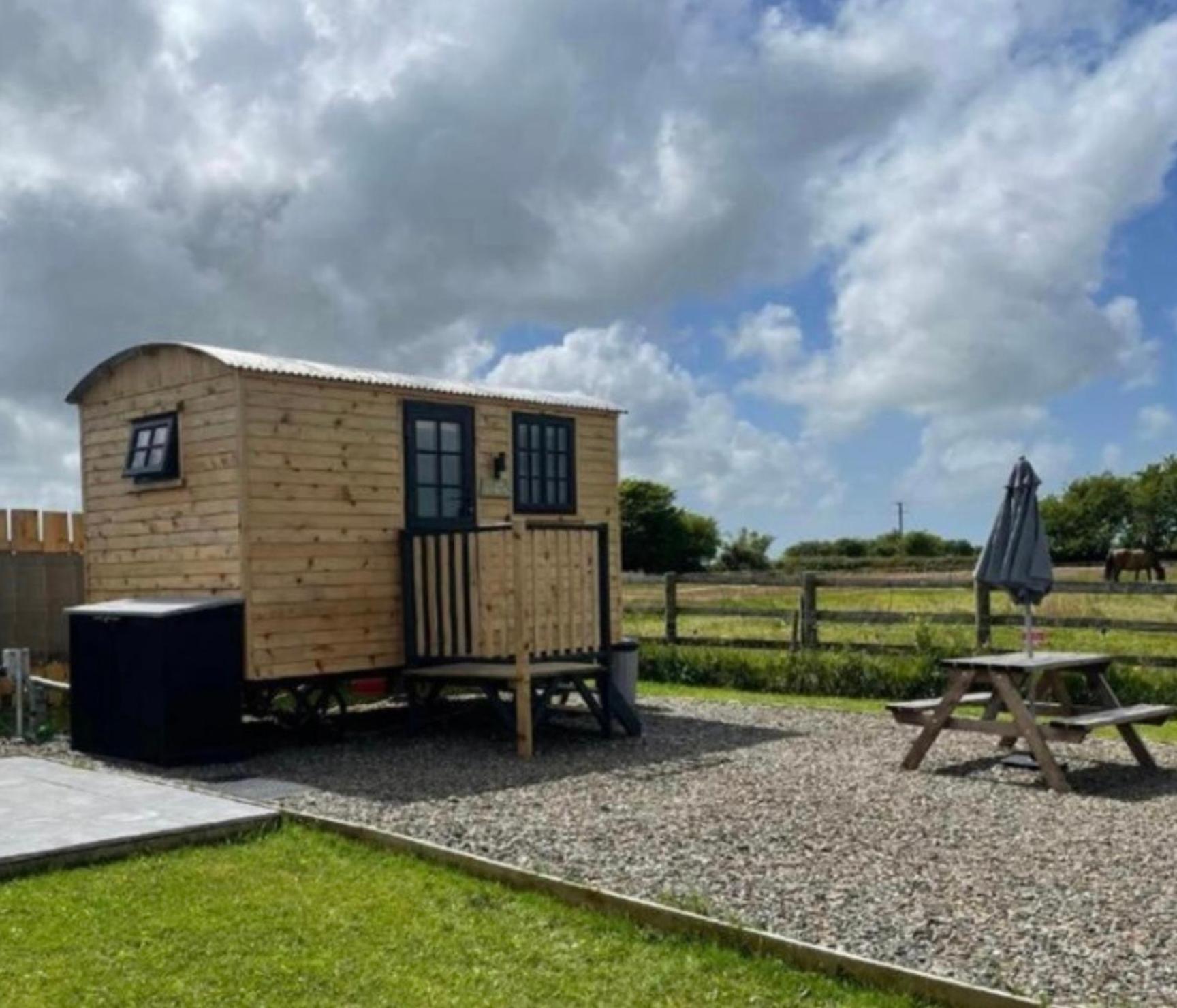 Lodge On The Moor Shepherds Huts Bodmin